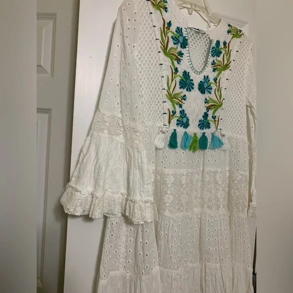 White XS blue island Crochet Tiered Eyelet Lace Embroidery Dress Cover Up Resort - Picture 3 of 13